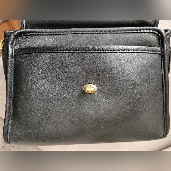 Vintage Coach Court Handbag Crossbody Black Leather - Picture 11 of 16